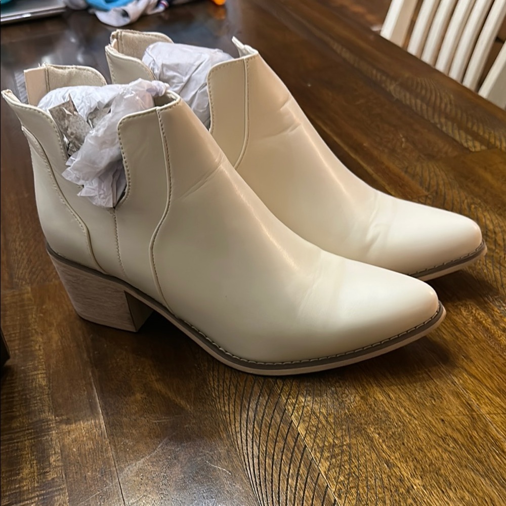 Pierre Dumas Cream Ankle Booties with Western Flair